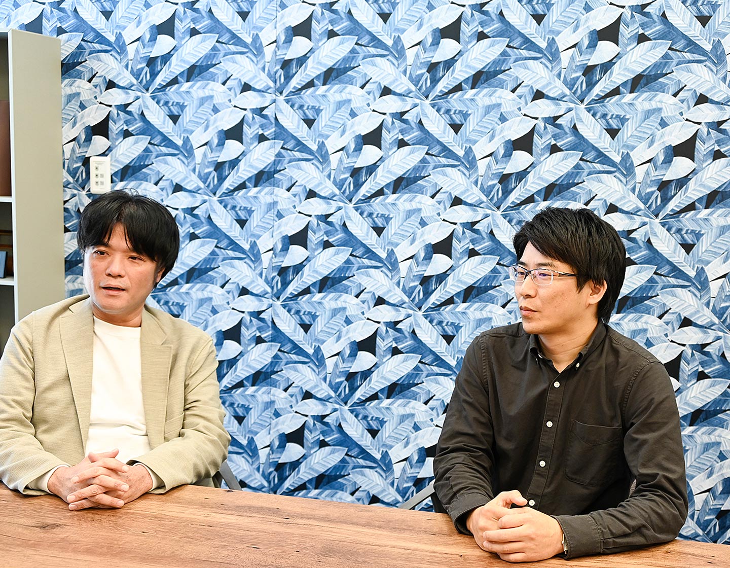 各々の技術論などを展開する松木晋祐（左）と須原秀敏