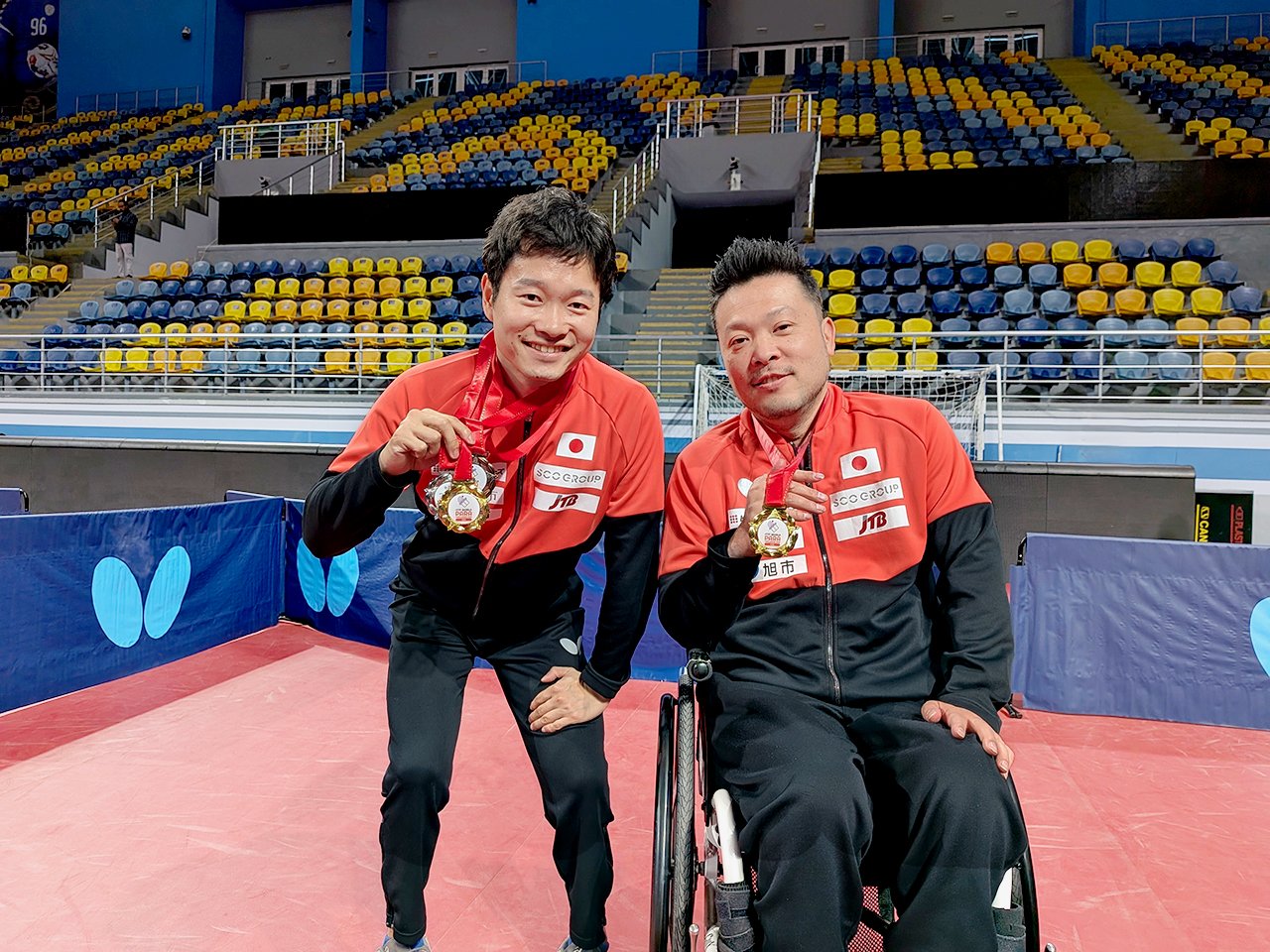 写真左 岩渕 幸洋、写真右 松尾 充浩